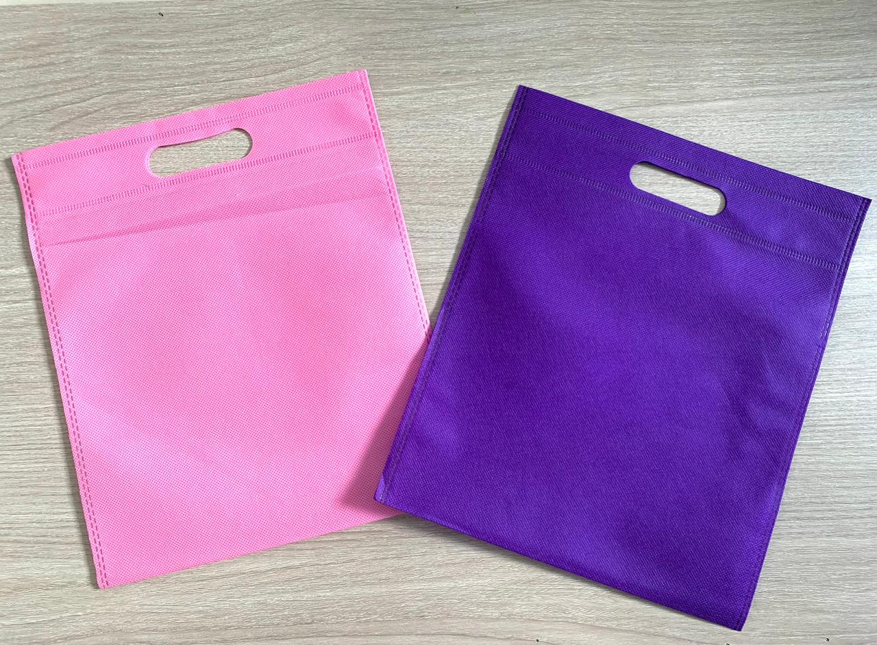 Bolsas de tela con troquel.