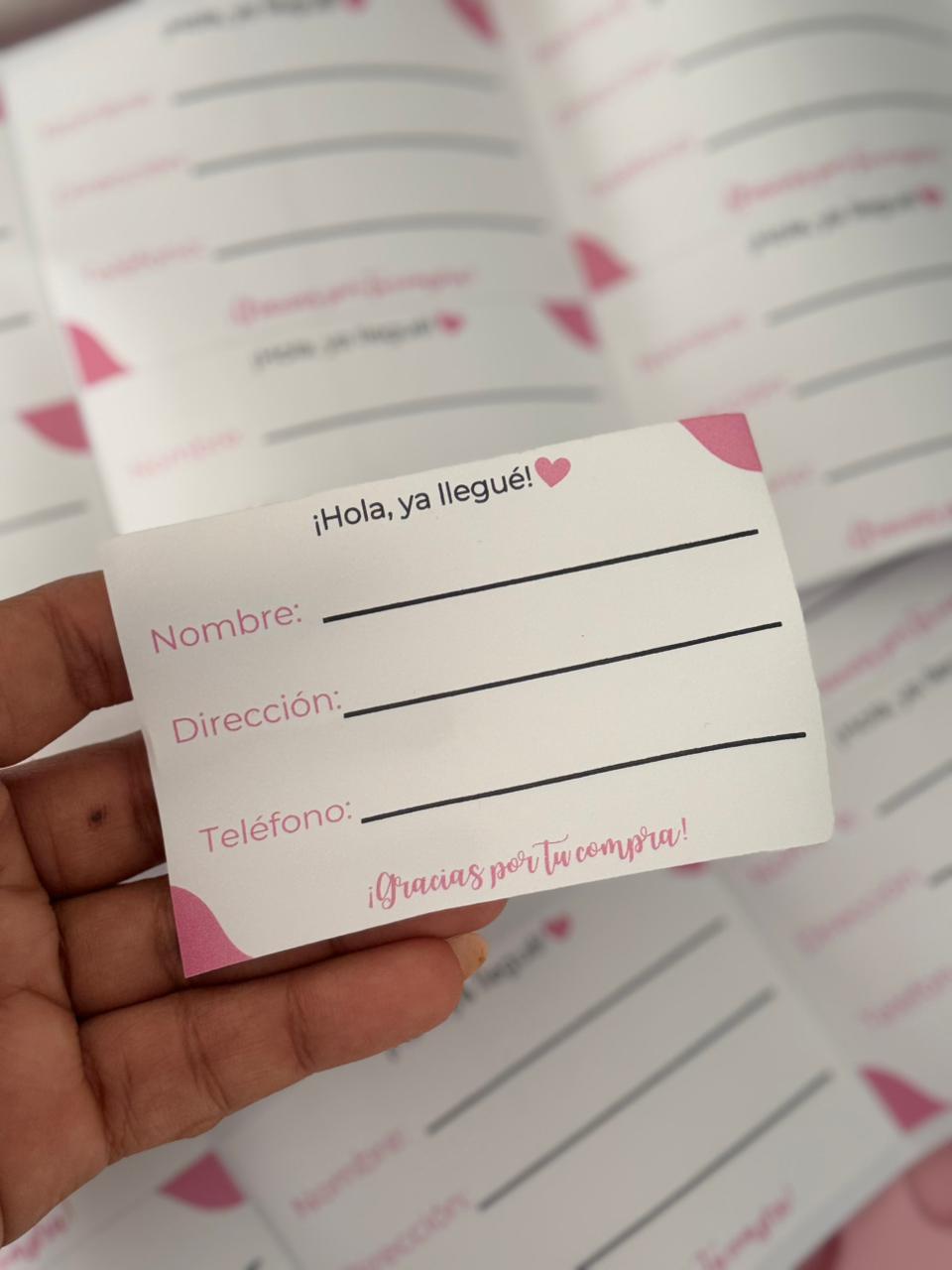Rótulos de envío genéricos sin logo.