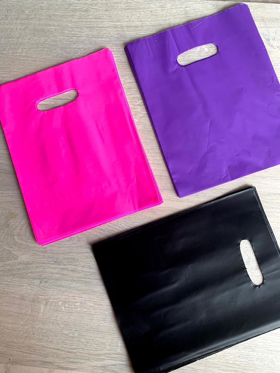 Bolsas plásticas ''alta calidad''.